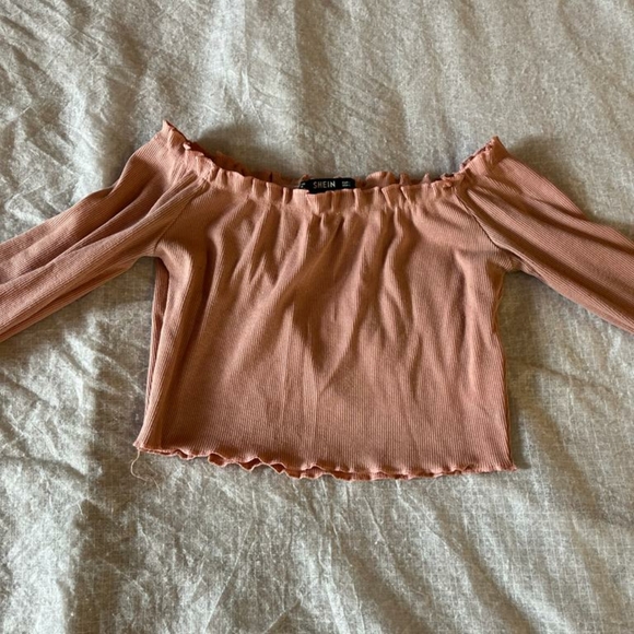 SHEIN cute crop top - Picture 8 of 8